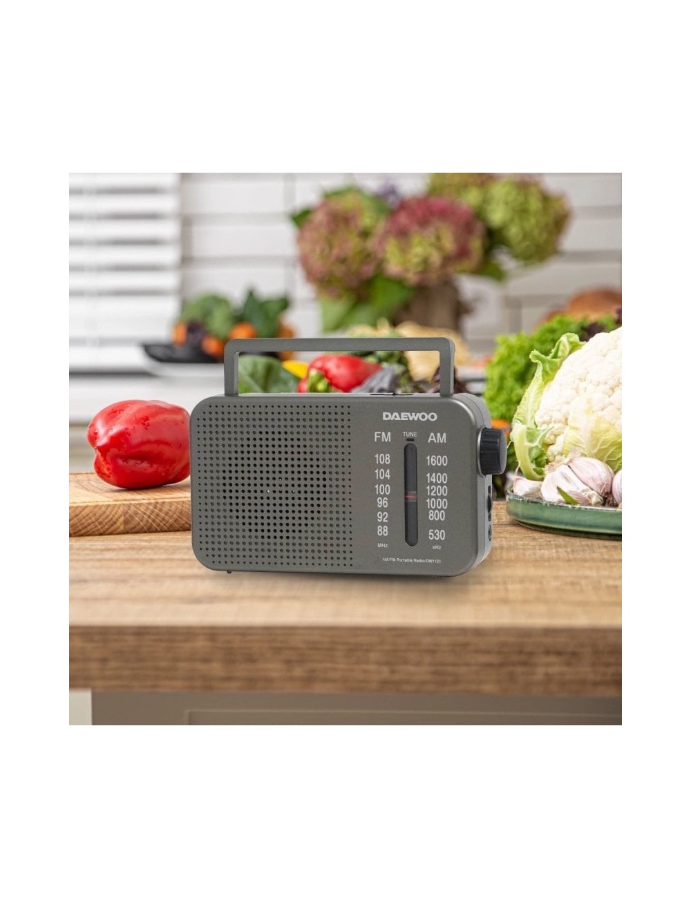 Radio Portátil Daewoo DW1121/con Cable/ a Pilas/ Gris
